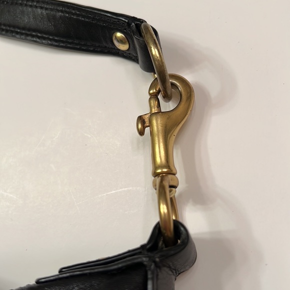 Coach purse - Picture 4 of 13